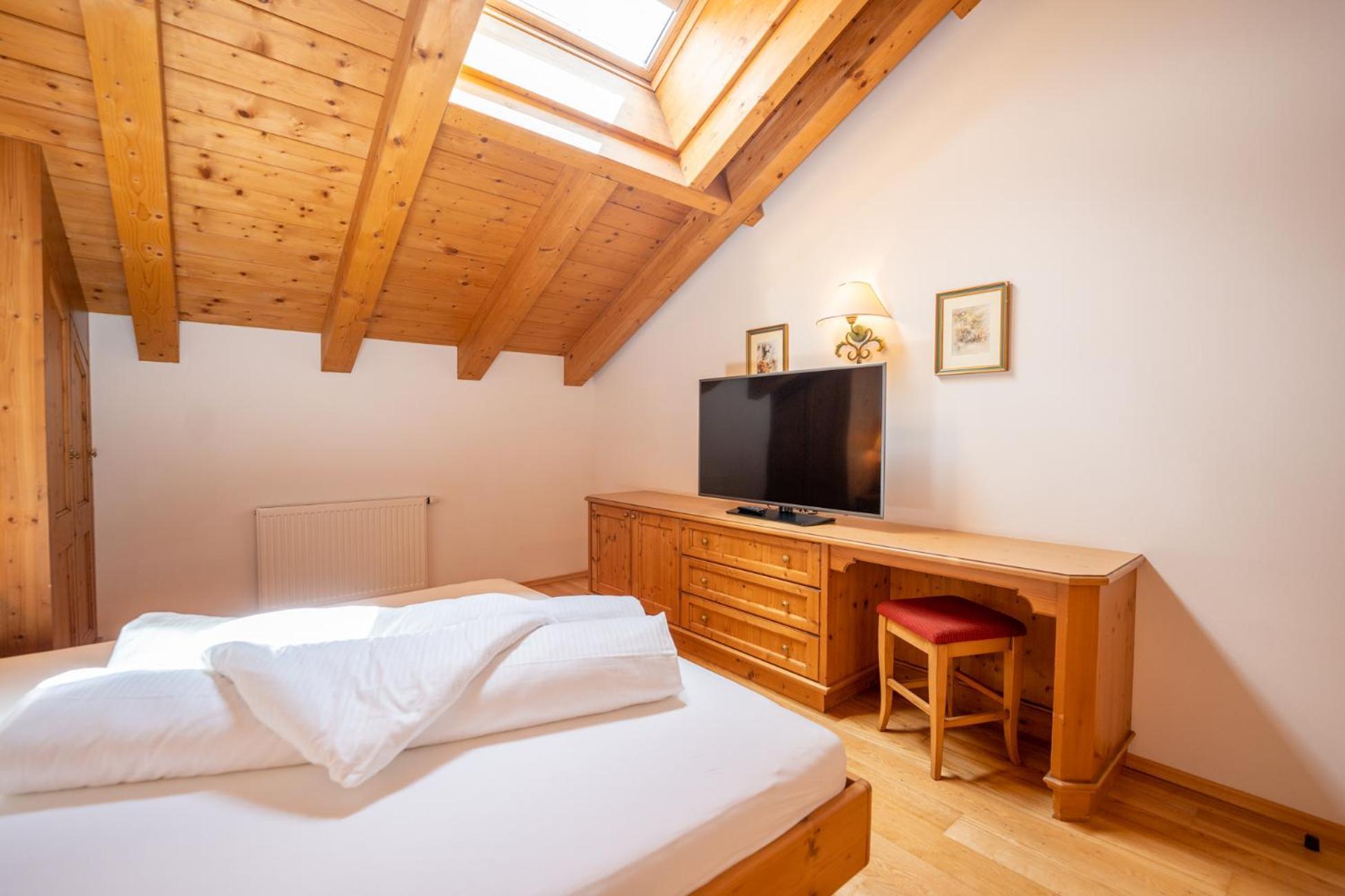 Zugspitz 4*