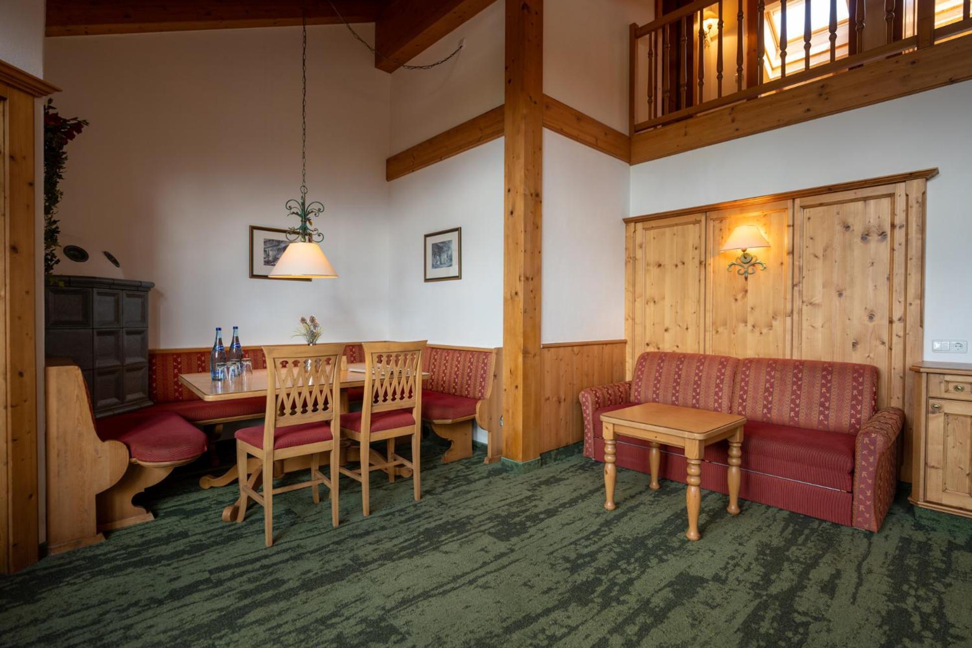 Zugspitz 4*